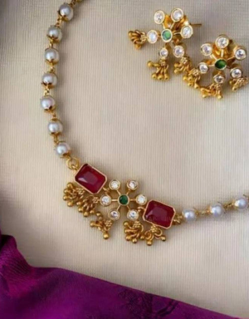 Elegant Traditional Pearl Jewellery Set